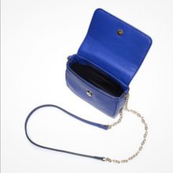 - ARMANI EXCHANGE CROSSBODY BAG - Picture 4 of 8